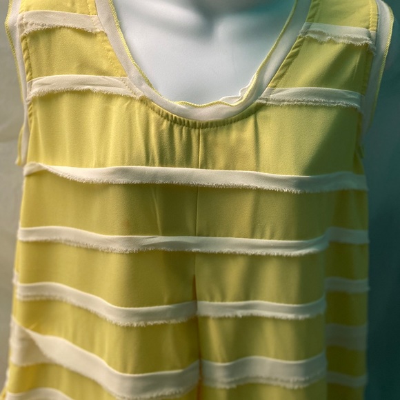 Cute Fashion Dress - Picture 3 of 6